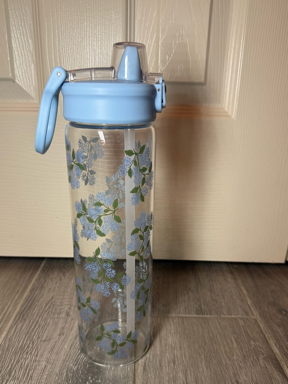 NWOT Manna Floral Glass Water Bottle